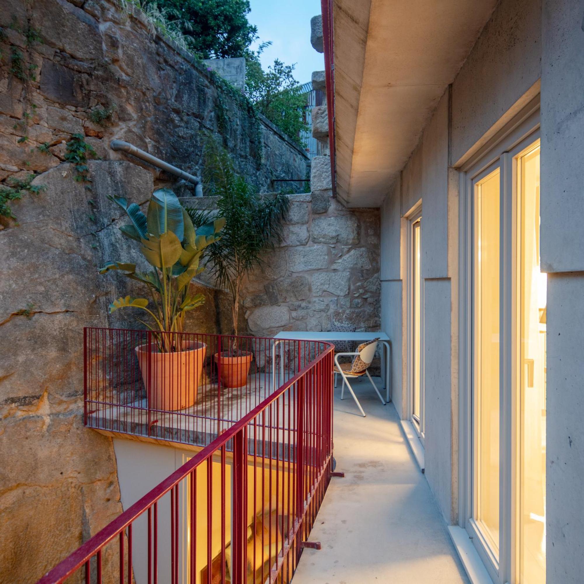 L'Olivier 23 - 2 Apartments In A Recently Renovated Guesthouse Порту Экстерьер фото